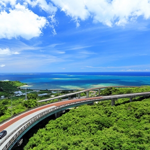 沖縄のドライブコースはここで決まり 人気スポットが巡れる絶景ルート 沖縄ツーリスト